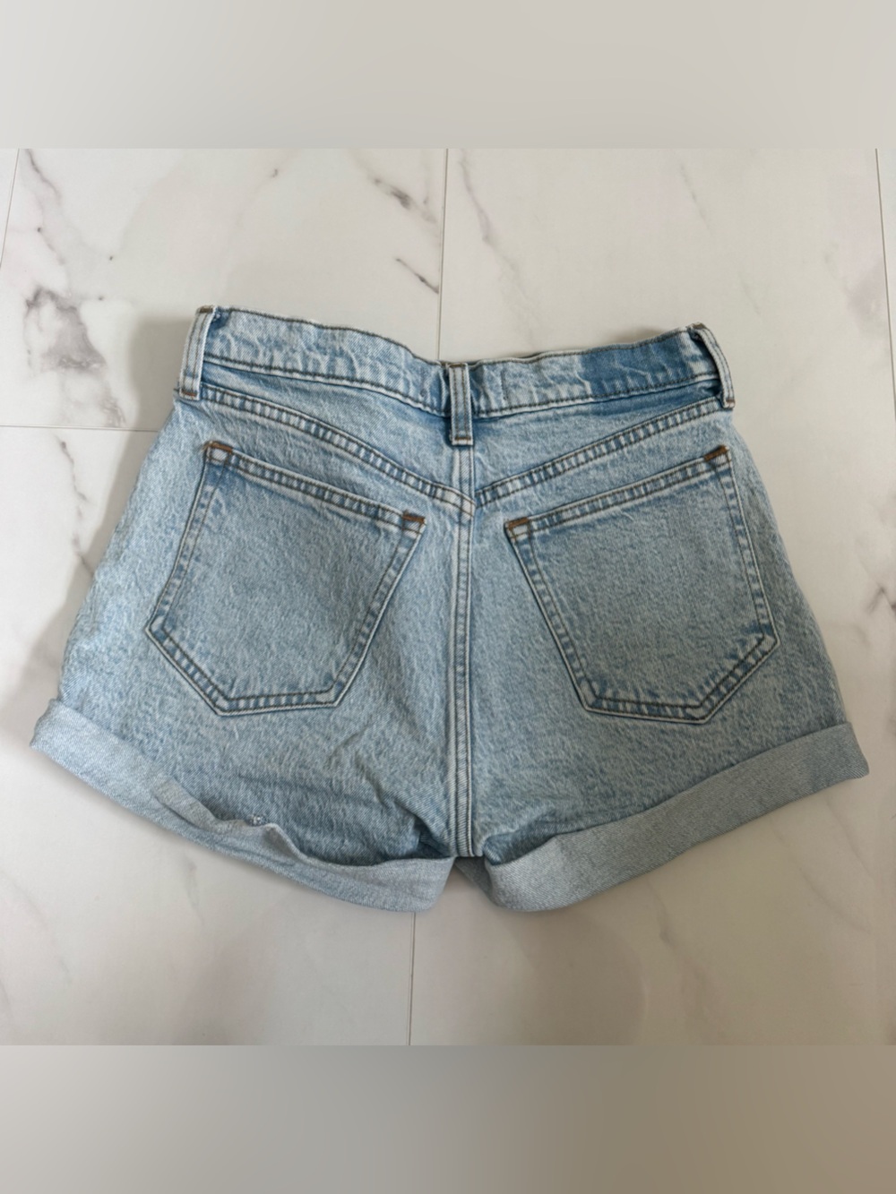 Abercrombie & Fitch Light Blue Denim Mom Shorts - Picture 2 of 3